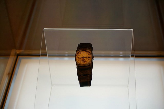 Reloj que dejó de funcionar en el momento en que cayó la bomba sobre Hiroshima (foto Takasunrise0921)