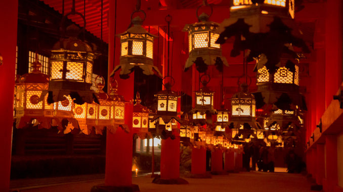 8.Kasuga Taisha no Mantoro en Nara