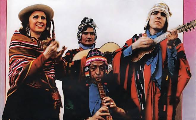 1978, Luis Sartor (der) en el grupo del maestro peruano Antonio Pantoja.