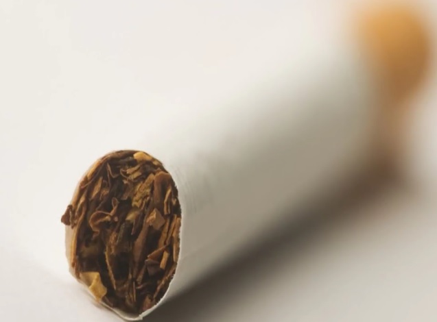Advierten a padres en Japón: los cigarros, los objetos que los niños ...