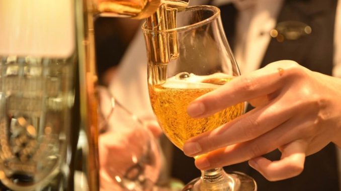 Venta de alcohol en restaurante