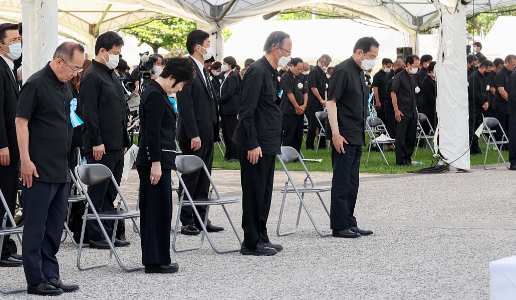 77 años de la batalla de Okinawa... murieron más de 241.000 personas