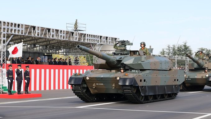 Shigeru Ishiba revisa tropas en el día de las Fuerzas de Autodefensa - tanque japones